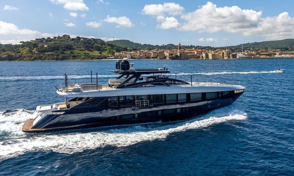 36M Superyacht ARSANA joins Mediterranean yacht charter fleet