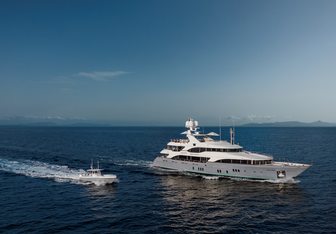 Justa Delia Yacht Charter in St Tropez