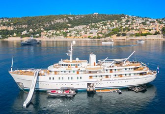 Sherakhan Yacht Charter in Caribbean