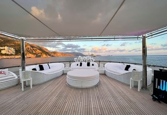 Virginian yacht charter lifestyle
                        